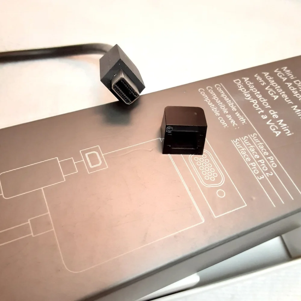 Microsoft Surface Mini Display Port to VGA Adapter